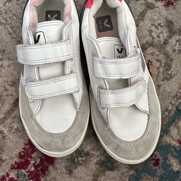 Veja V-12 child size 2  Multico Chrome-Free Leather sneakers Shoes - Picture 8 of 8
